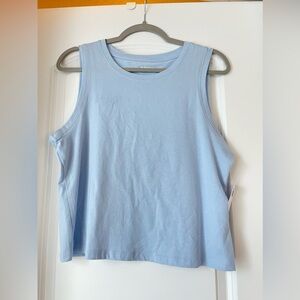 Cropped athletic old navy tank